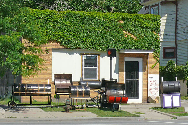 custom 55 gallon drum bbq's on east 55th cleveland ohio larry's muffler