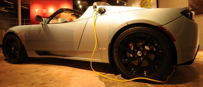 Tesla roadster at the Boulder Colorado Tesla Dealership Pearl Street Mall