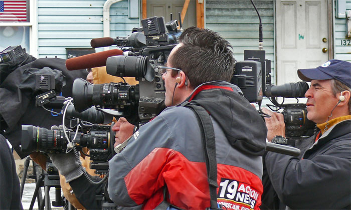 Cleveland TV news cameras water main break