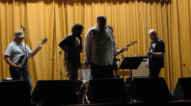 David Thomas and Pere Ubu doind their soundcheck before show at Beachland Ballroom in 2006