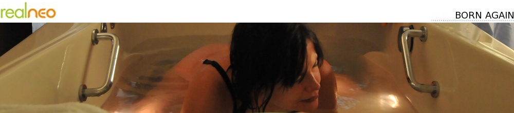 The Moment Of Birth - Hypnobirth - Waterbirth