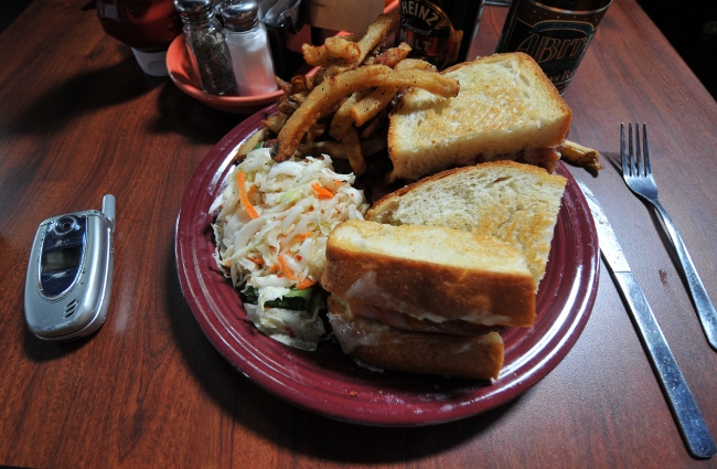 Melt Porky Cheese Sandwich
