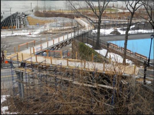 Squibb bridge image from brooklyn heights blog.JPG
