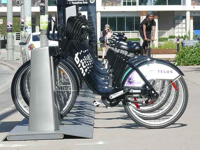 bixi bicycle rental computerized racks and bikes toronto june 2011 iimage jeff buster