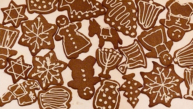 ginger bread cookies image jeff buster 12.28.10 family kitchen is king