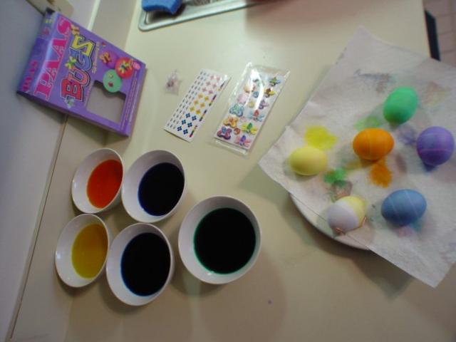 Easter Egg Dye = Toxic Terror? Easter Egg Dye = Toxic Terror?